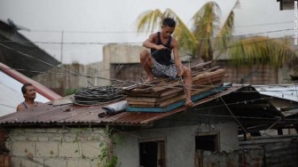 Siêu bão Mangkhut đã đổ bộ vào đảo Luzon của Philippines
