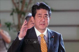 Thủ tướng Shinzo Abe giữ chức Chủ tịch đảng Dân chủ tự do liền 3 nhiệm kỳ