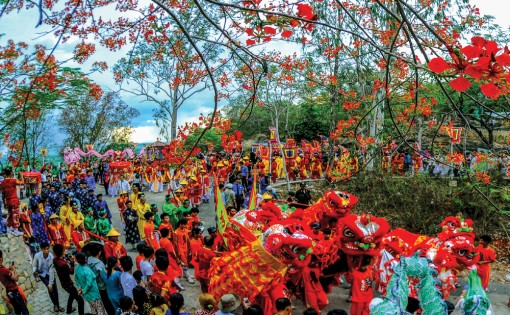 Làm gì để giữ chân du khách?