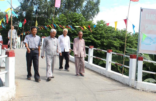 Người cao tuổi sống vui, sống khỏe, sống có ích