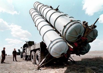 Nga bắt đầu chuyển các hệ thống tên lửa S-300 tới Syria