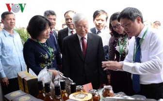 Tổng Bí thư dự Lễ khai giảng của Học viện Nông nghiệp Việt Nam