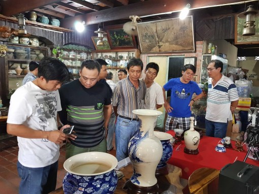 Ra mắt sân chơi những người mê cổ vật