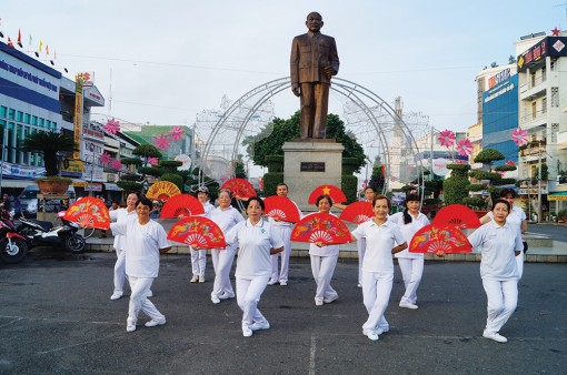 Tuổi cao, chí càng cao!