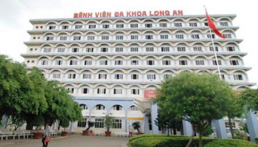 Long An: Đang nuôi bệnh bỗng nhảy từ lầu 7 xuống đất