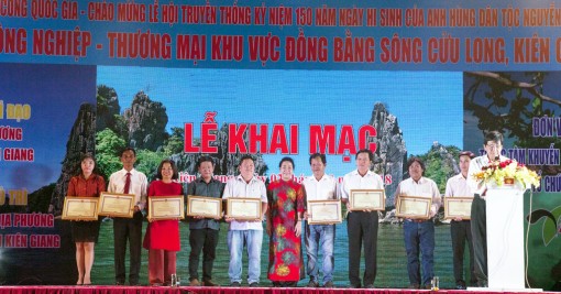 Hội chợ “Công nghiệp - Thương mại khu vực Đồng bằng sông Cửu Long - Kiên Giang năm 2018”
