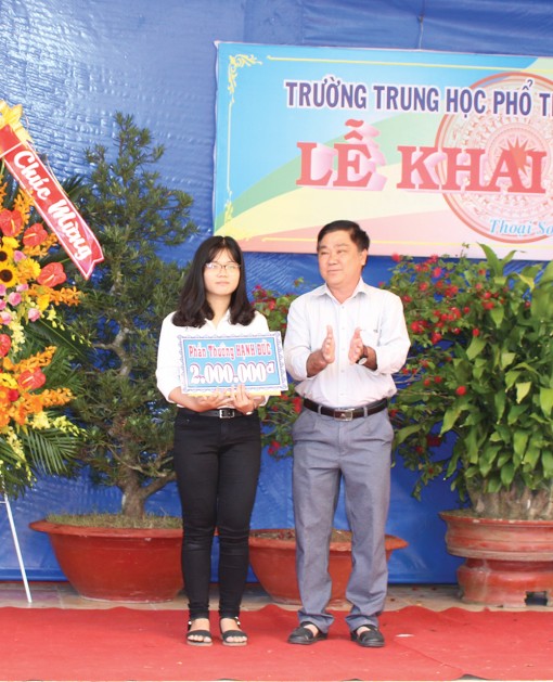 Có một phần thưởng mang tên Hạnh Đức!