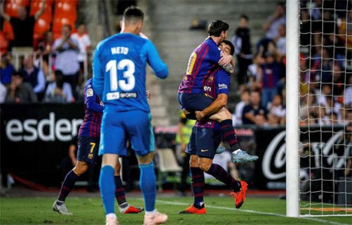Hòa Valencia, Barca mất vị trí dẫn đầu La Liga