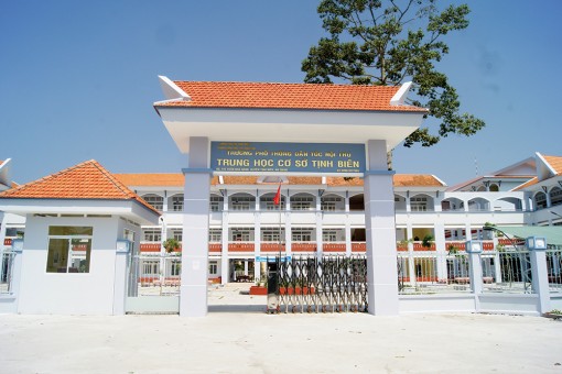 Chuyển biến tích cực từ ngôi trường vùng biên