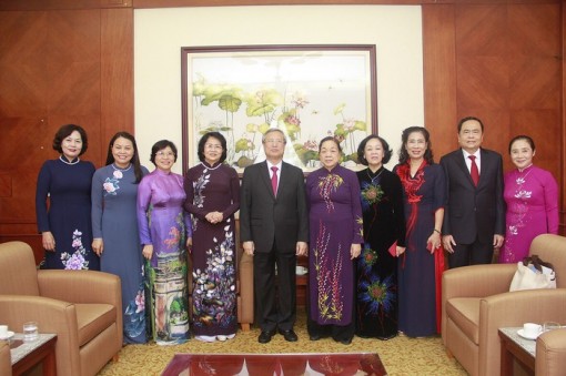 Trao giải thưởng Phụ nữ Việt Nam 2018 cho 15 tập thể, cá nhân xuất sắc
