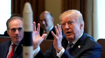Tổng thống Trump thừa nhận cần lập lực lượng vũ trụ vì bị Nga 'vượt mặt'