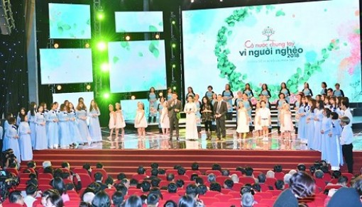 Hơn 857 tỷ đồng ủng hộ tại Chương trình 'Cả nước chung tay vì người nghèo" năm 2018