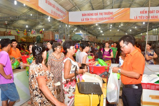 Siêu thị Tứ Sơn đồng hành cùng nhà sản xuất, cung cấp mang lợi ích cho khách hàng