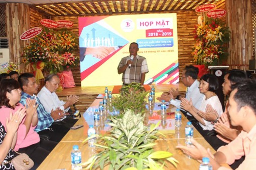 Siêu thị Tứ Sơn họp mặt nhà sản xuất, cung cấp chuẩn bị hàng hóa Tết Nguyên đán 2019