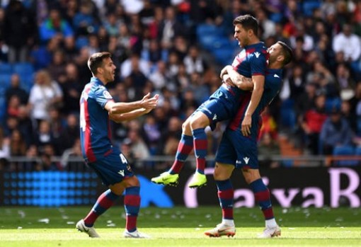 Marcelo ghi bàn đắng cấp, Real vẫn “phơi áo” trước Levante