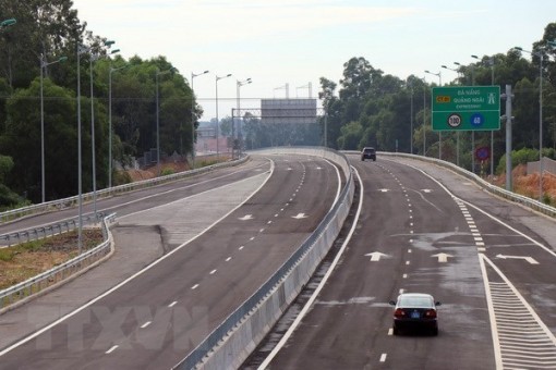 Dừng thu phí các tuyến đường khai thác bị hỏng, chậm sửa chữa