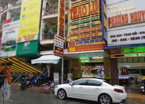 Phó Thủ tướng chỉ đạo về vụ việc phạt 90 triệu đồng vì đổi 100USD