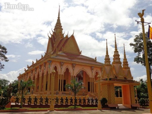 Đi Trà Vinh mà không dạo quanh các chùa Khmer thì hơi phí