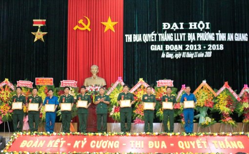Đại hội Thi đua Quyết thắng Lực lượng vũ trang tỉnh giai đoạn 2013 - 2018