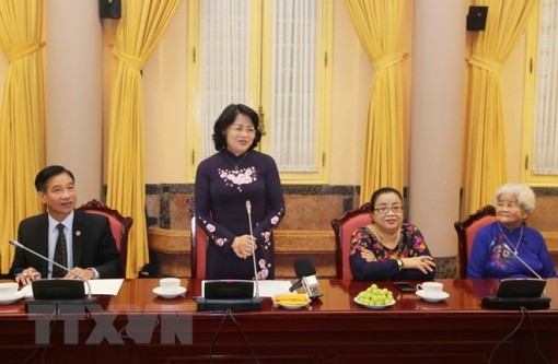 Phó Chủ tịch nước tiếp nữ đại biểu Quốc hội, cán bộ hưu trí Cần Thơ