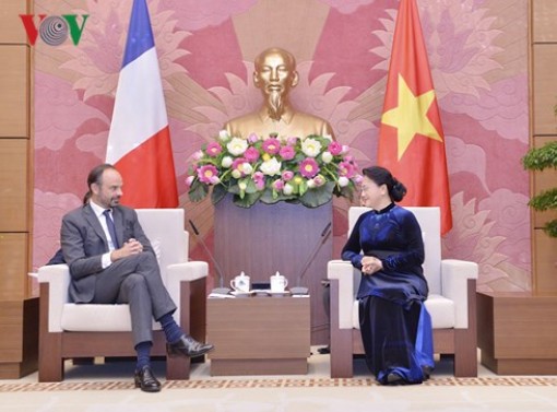 Chủ tịch Quốc hội hội kiến Thủ tướng Cộng hòa Pháp