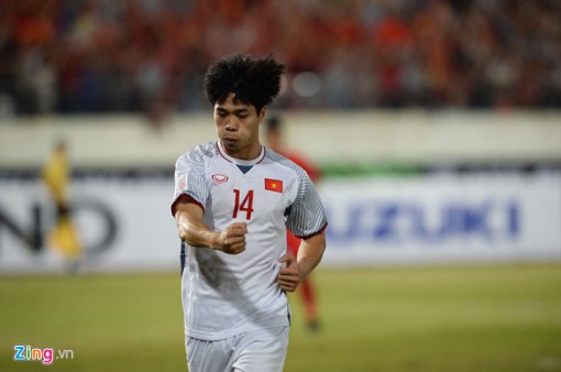 Việt Nam - Lào: Kết thúc hiệp 1, Việt Nam tạm dẫn tỷ số 2 - 0