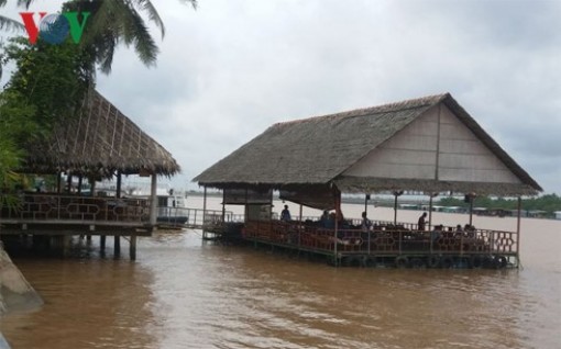 Bến Tre: Bè du lịch không phép gây chết người vẫn ngang nhiên hoạt động