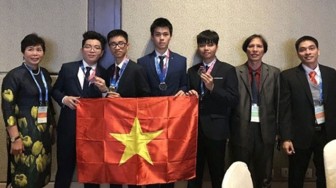 Học sinh Việt Nam giành huy chương vàng Olympic Thiên văn quốc tế