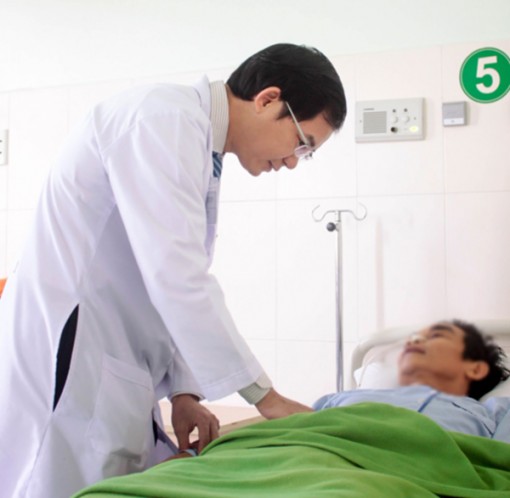 Cắt khối u nặng hơn 2kg chiếm toàn bộ dạ dày