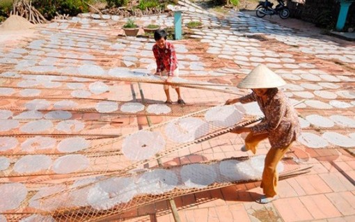 Nghề làm bánh tráng, bánh phồng được công nhận Di sản văn hóa phi vật thể cấp quốc gia