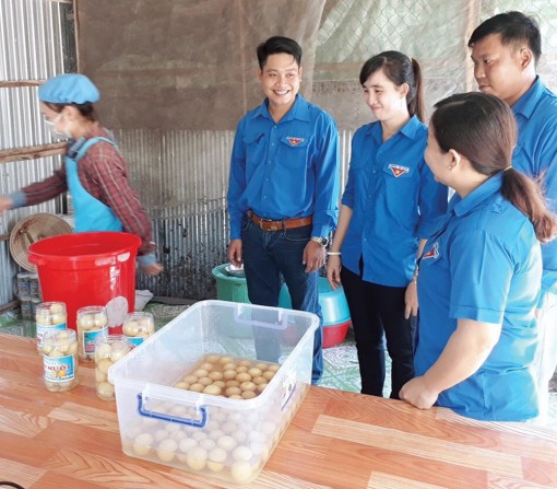 Thanh niên nuôi chí làm giàu