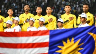 Malaysia 3-1 Lào: Người Mã độc chiếm ngôi đầu bảng A