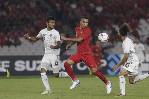 Indonesia và Philippines cùng thắng, bảng B AFF Cup căng như dây đàn