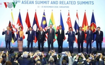 Thủ tướng kết thúc tốt đẹp chuyến tham dự Hội nghị Cấp cao ASEAN 33