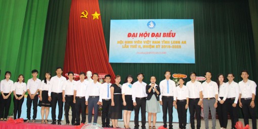 Bà Lê Thị Cẩm Tú tái đắc cử Chủ tịch Hội Sinh viên Việt Nam tỉnh Long An