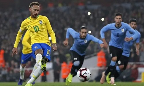 Brazil thắng Uruguay nhờ quả phạt đền tranh cãi