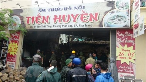 Khánh Hòa: Sập quán phở khiến ít nhất 3 người thương vong