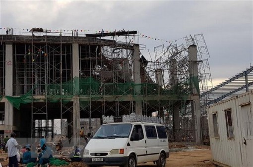 Long An: Sập công trình xây dựng, ít nhất năm người thương vong