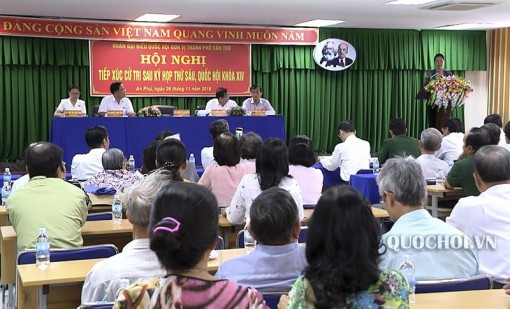 Chủ tịch Quốc hội tiếp xúc cử tri tại phường An Phú, TP. Cần Thơ