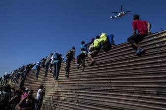 Liên hợp quốc kêu gọi bảo vệ đoàn người di cư tới biên giới Mỹ - Mexico