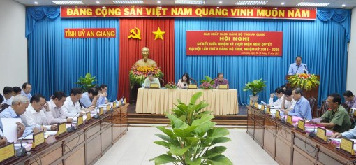 Hội nghị sơ kết giữa nhiệm kỳ thực hiện Nghị quyết Đại hội Đảng bộ tỉnh lần thứ X (nhiệm kỳ 2015-2020)