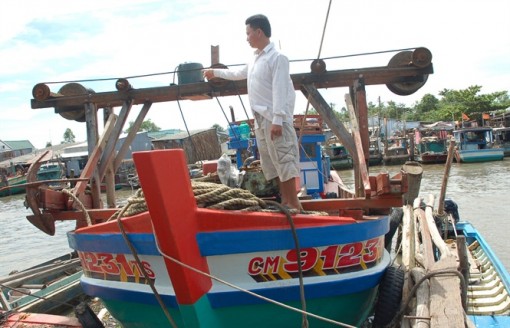 Cà Mau: Ngăn chặn khai thác tận diệt thủy sản