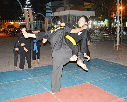 Võ thuật và câu chuyện “đường dài”