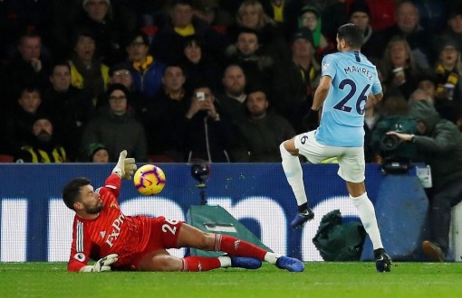 Ban bật như lập trình, Man City chạy đà hoàn hảo trước đại chiến Chelsea