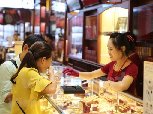 Giá vàng Rồng Thăng Long không biến động, SJC giảm nhẹ