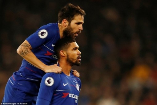 Thua sốc Wolves, Chelsea tụt xuống thứ tư