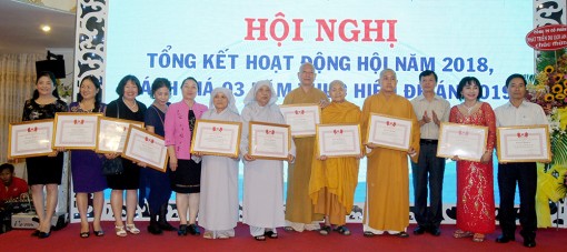 591 tỷ đồng giúp trẻ mồ côi và người khuyết tật