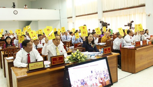 Kỳ họp thứ 9, HĐND tỉnh khóa IX (nhiệm kỳ 2016-2021): Đánh giá toàn diện nhiều vấn đề quan trọng