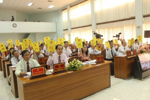 Kỳ họp thứ 9, HĐND tỉnh khóa IX (nhiệm kỳ 2016 - 2021): Thông qua nhiều vấn đề quan trọng