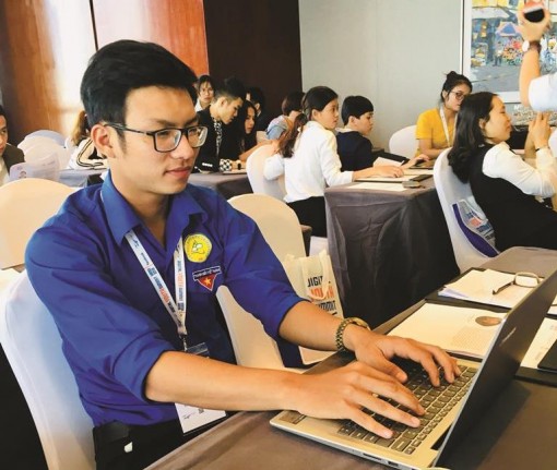 Thanh niên tình nguyện thời kỹ thuật số